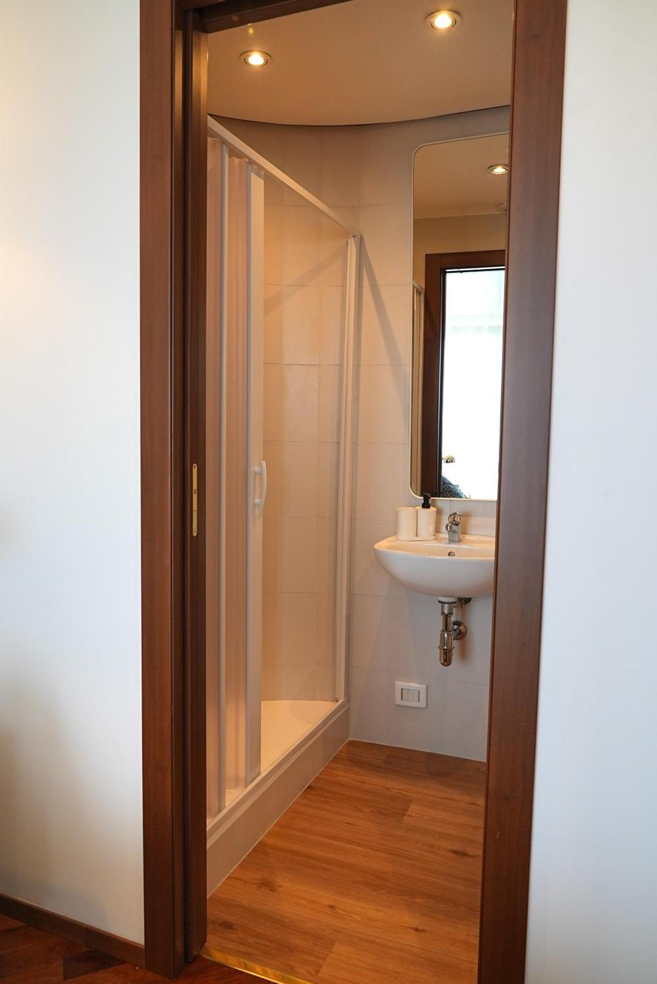 Suite & Premium Room - Centro Bari - Stazione 外观 照片