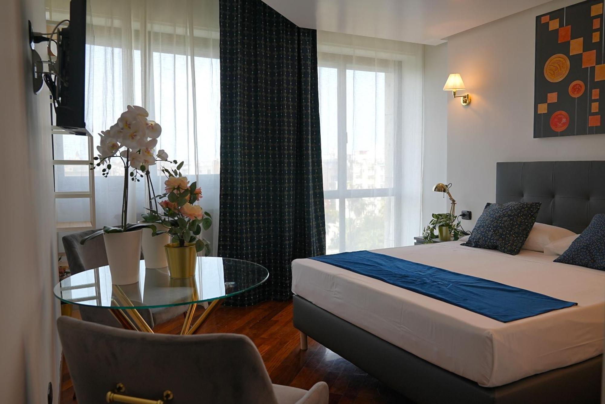 Suite & Premium Room - Centro Bari - Stazione 外观 照片