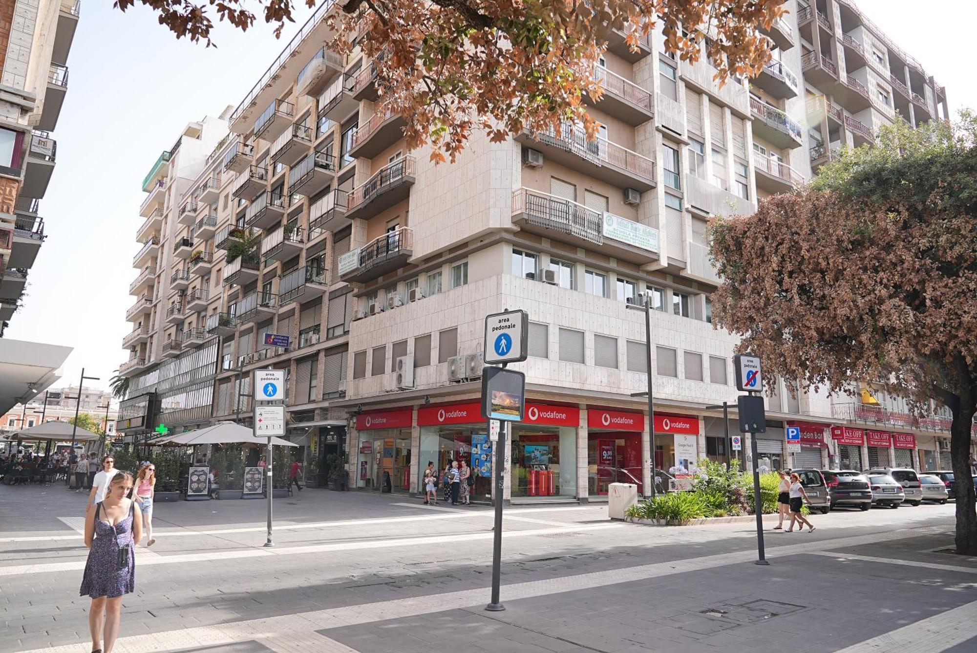 Suite & Premium Room - Centro Bari - Stazione 外观 照片
