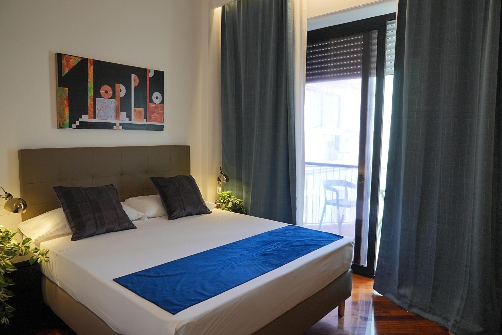 Suite & Premium Room - Centro Bari - Stazione 外观 照片