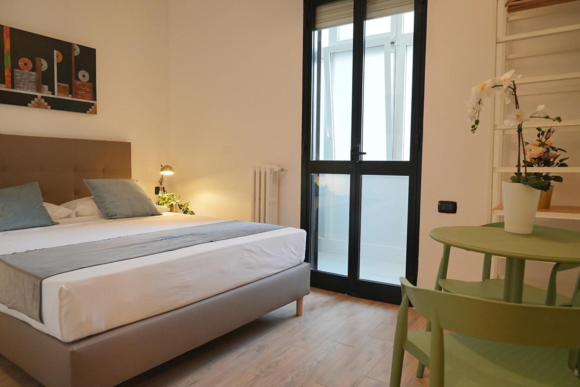 Suite & Premium Room - Centro Bari - Stazione 外观 照片