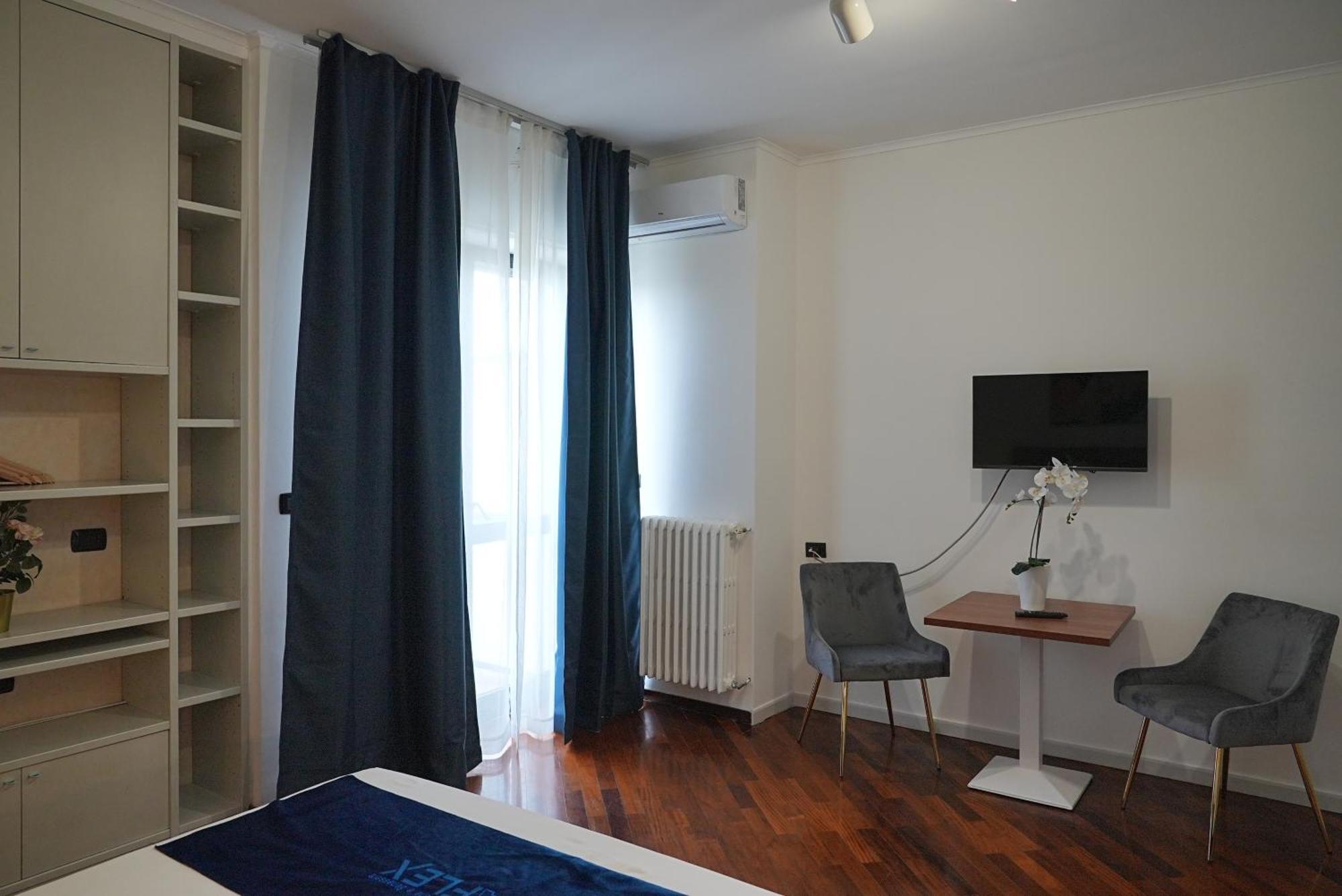 Suite & Premium Room - Centro Bari - Stazione 外观 照片