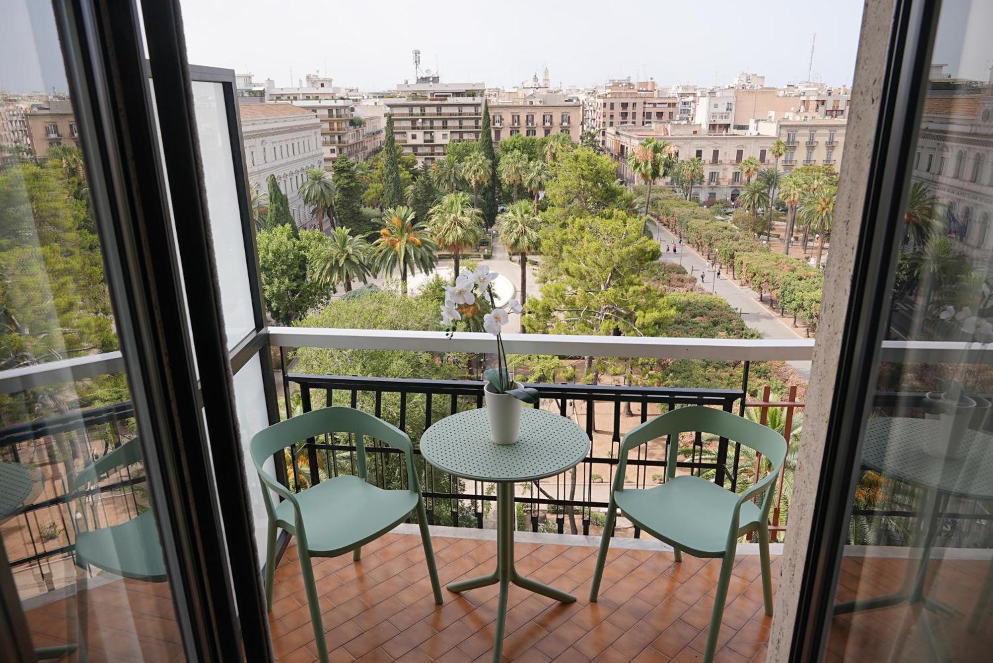 Suite & Premium Room - Centro Bari - Stazione 外观 照片