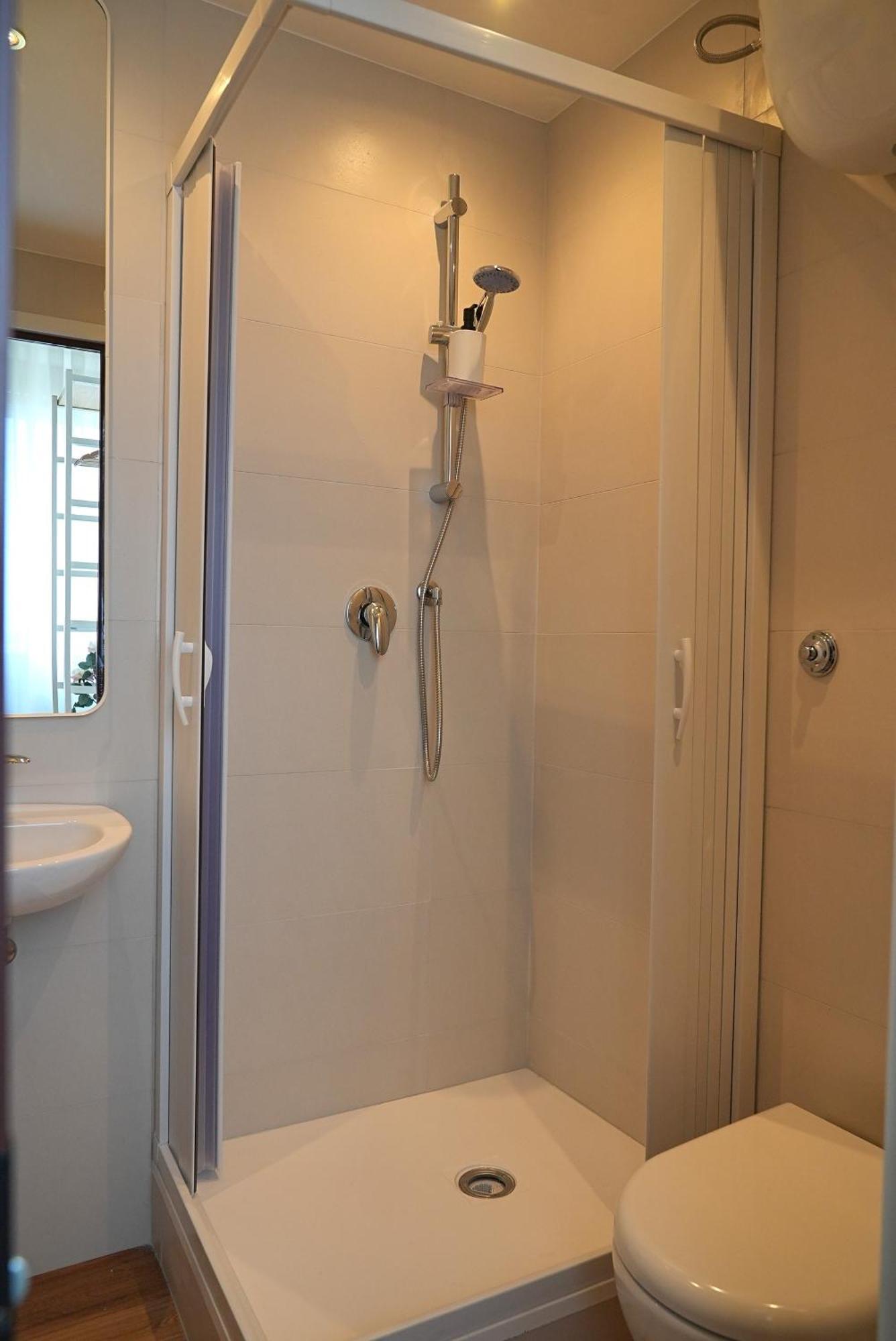 Suite & Premium Room - Centro Bari - Stazione 外观 照片