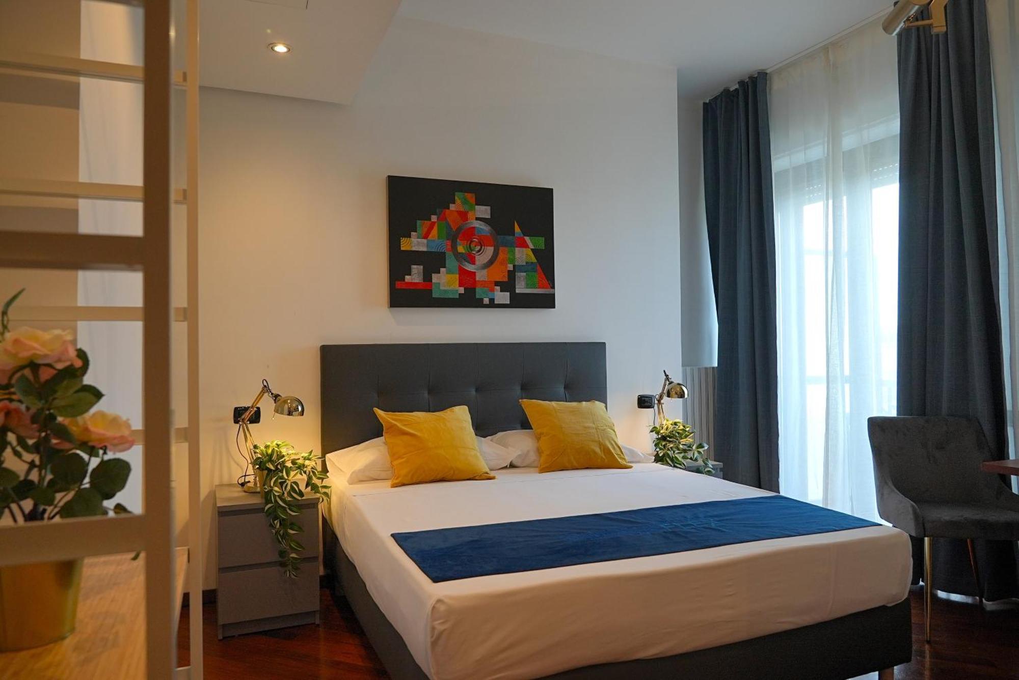 Suite & Premium Room - Centro Bari - Stazione 外观 照片